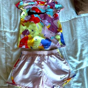 Multicolor size 6 girls Nike set